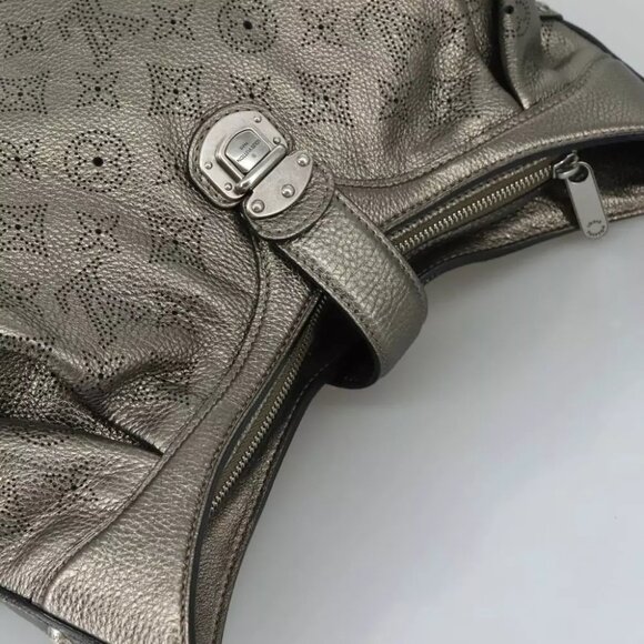 LOUIS VUITTON Monogram Mahina XS Shoulder Bag Bronze M95717 LV Auth yk16691 - Picture 9 of 16